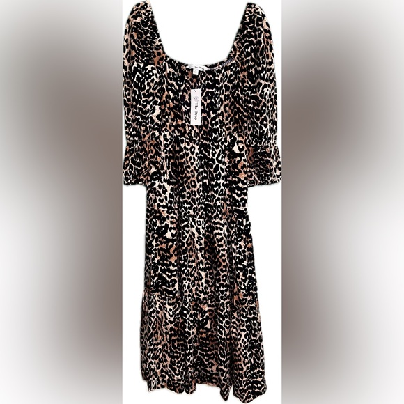 Small The Drop Keyla Puff-Sleeve Square-Neck Tiered Midi Dress in Leopard Print - Picture 6 of 9